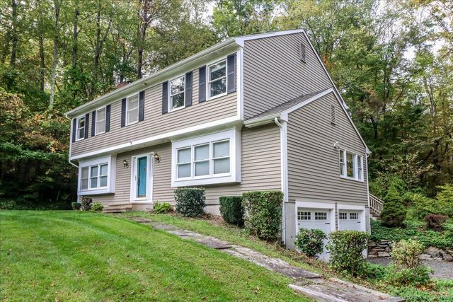 209 Stonegate Drive, Southbury, CT 06488