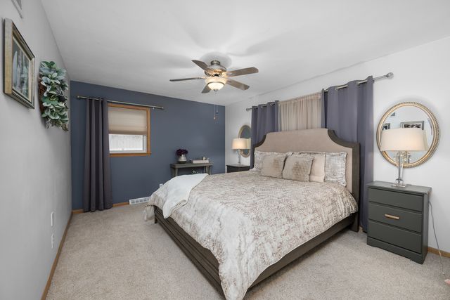 4326 El Rancho Drive, Davenport, IA 52806