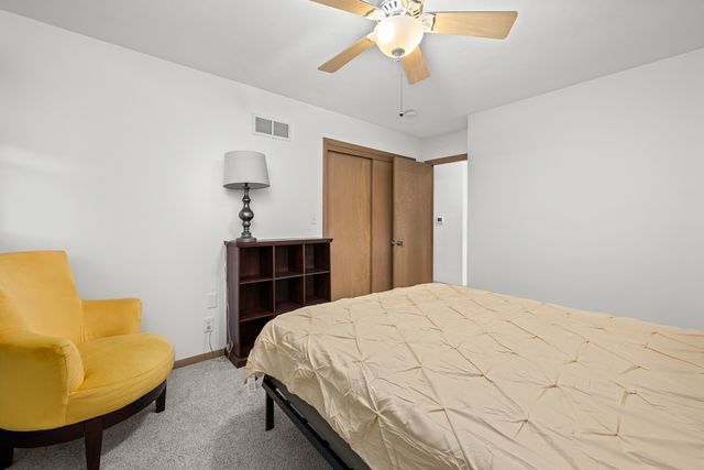 4326 El Rancho Drive, Davenport, IA 52806