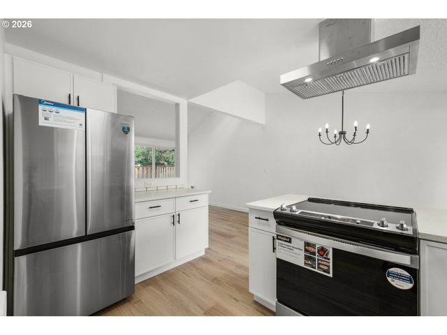 9020 Sw 130TH Ave, Beaverton, OR 97008