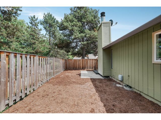 9020 Sw 130TH Ave, Beaverton, OR 97008