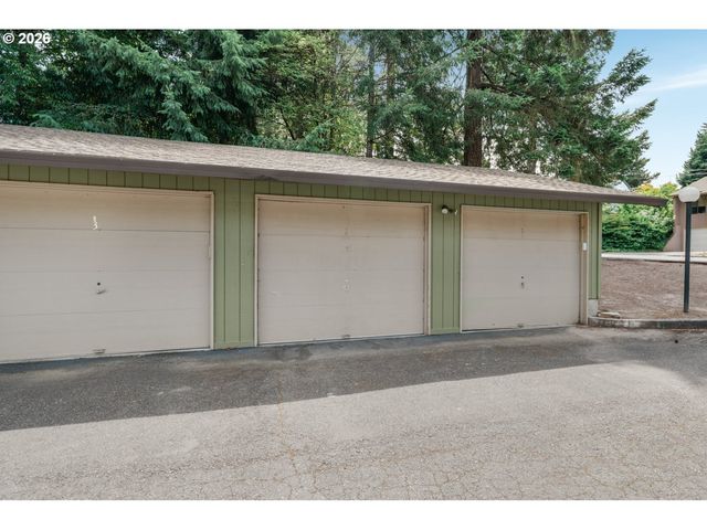 9020 Sw 130TH Ave, Beaverton, OR 97008