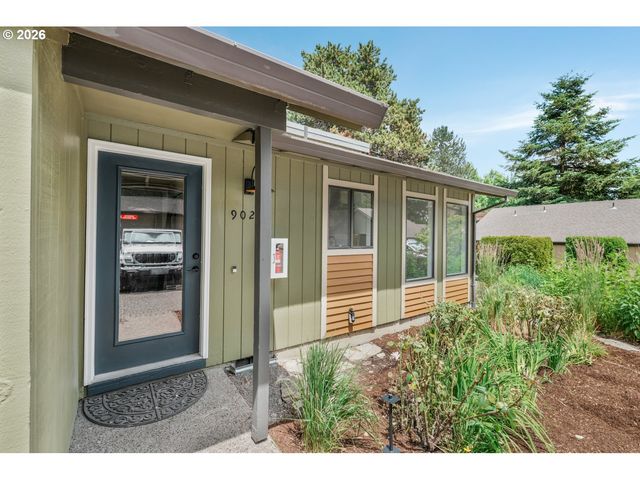 9020 Sw 130TH Ave, Beaverton, OR 97008