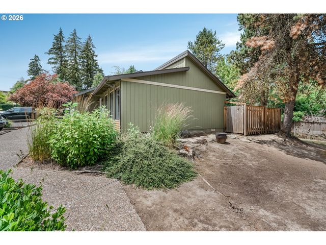 9020 Sw 130TH Ave, Beaverton, OR 97008
