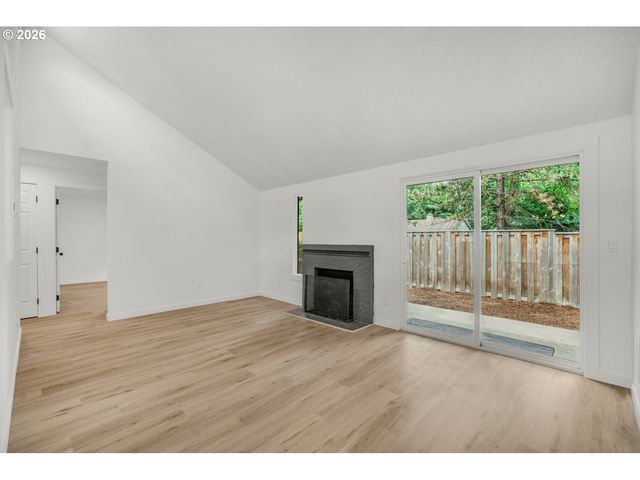 9020 Sw 130TH Ave, Beaverton, OR 97008