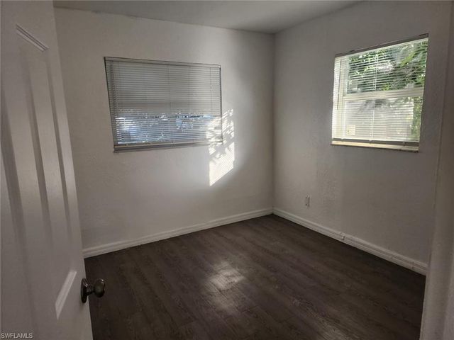 1919 Lillie ST, Fort Myers, FL 33916