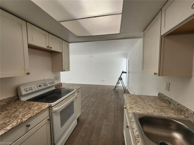 1919 Lillie ST, Fort Myers, FL 33916