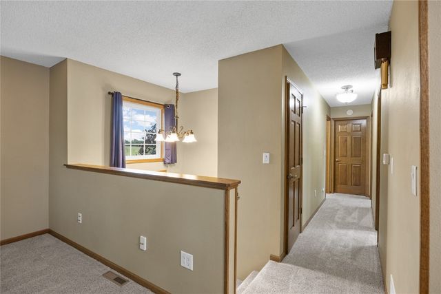 401 Denise Drive, Palo, IA 52324