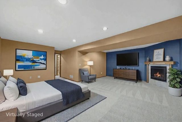 401 Denise Drive, Palo, IA 52324