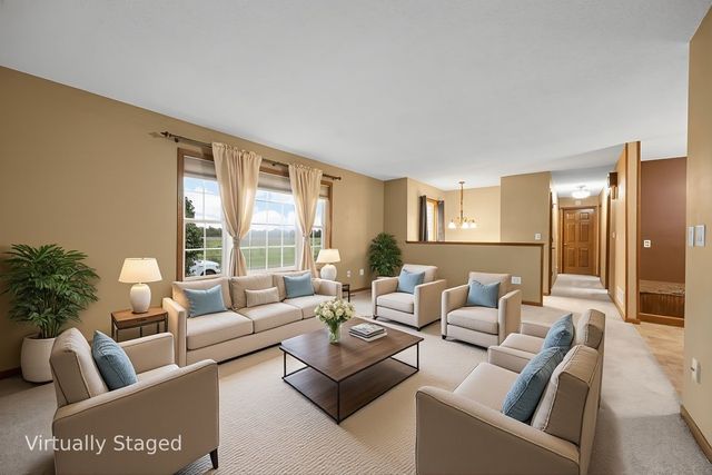 401 Denise Drive, Palo, IA 52324