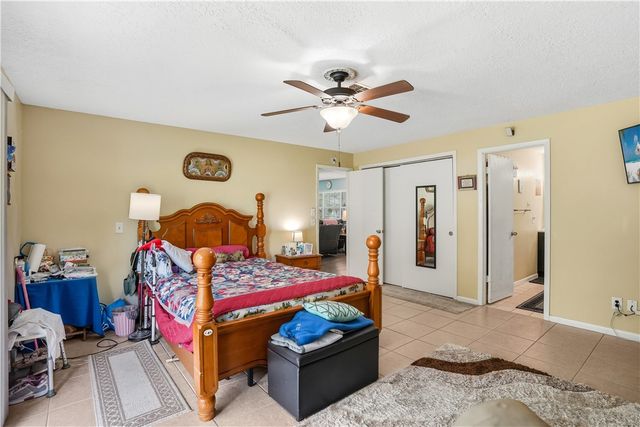 573 Alamanda Avenue, Sebastian, FL 32958