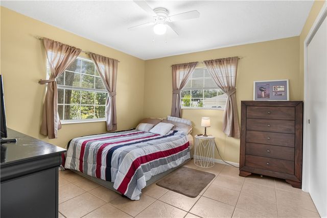 573 Alamanda Avenue, Sebastian, FL 32958