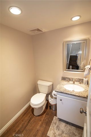 21535 Erwin Street 128, Woodland Hills, CA 91367