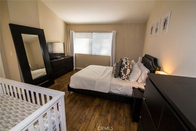 21535 Erwin Street 128, Woodland Hills, CA 91367