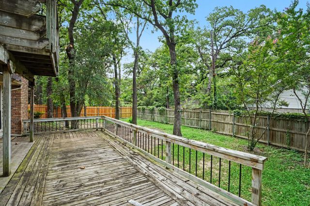 4715 Burning Springs Drive, Arlington, TX 76017