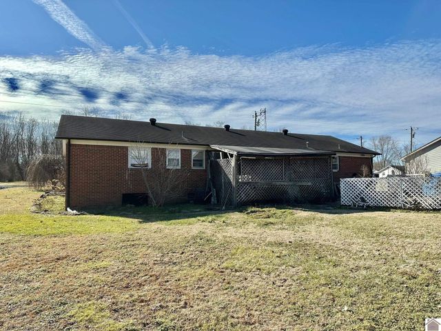 66 Skylark Street, Hickory, KY 42051