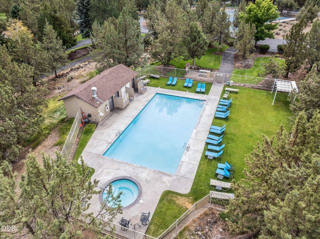 2311 Condor Drive, Redmond, OR 97756
