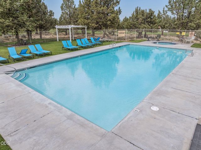 2311 Condor Drive, Redmond, OR 97756