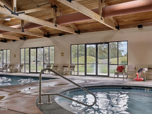 2311 Condor Drive, Redmond, OR 97756