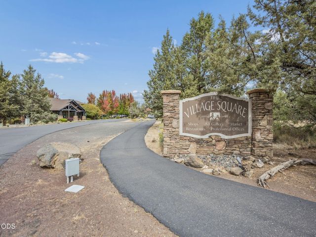 2311 Condor Drive, Redmond, OR 97756