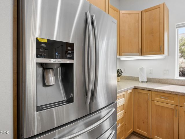 2311 Condor Drive, Redmond, OR 97756