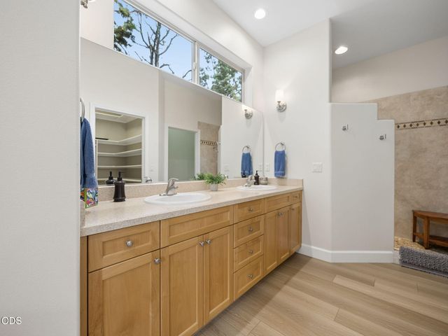 2311 Condor Drive, Redmond, OR 97756