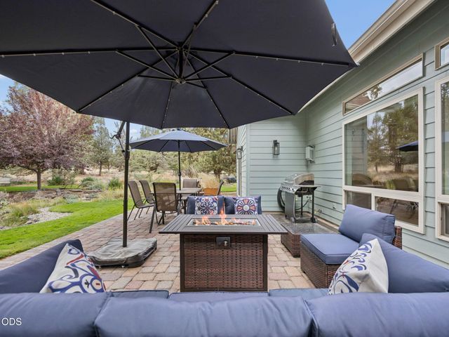 2311 Condor Drive, Redmond, OR 97756