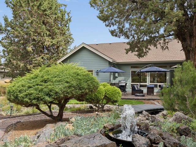 2311 Condor Drive, Redmond, OR 97756