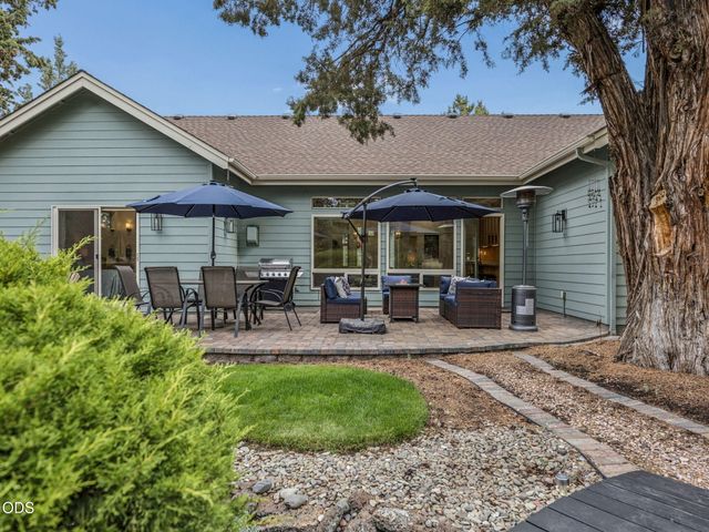 2311 Condor Drive, Redmond, OR 97756
