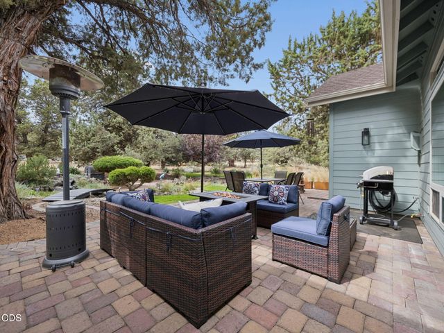 2311 Condor Drive, Redmond, OR 97756
