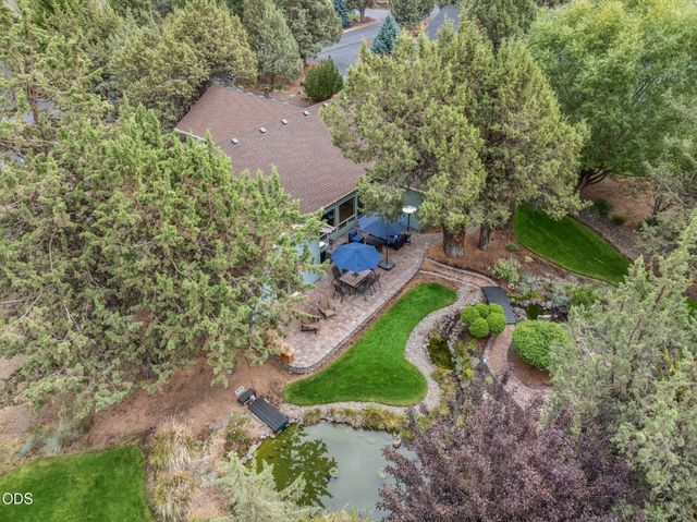 2311 Condor Drive, Redmond, OR 97756