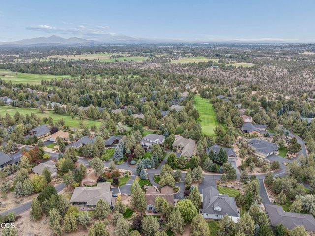 2311 Condor Drive, Redmond, OR 97756