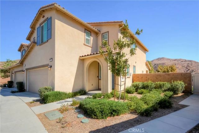 24218 Hillcrest, Corona, CA 92883