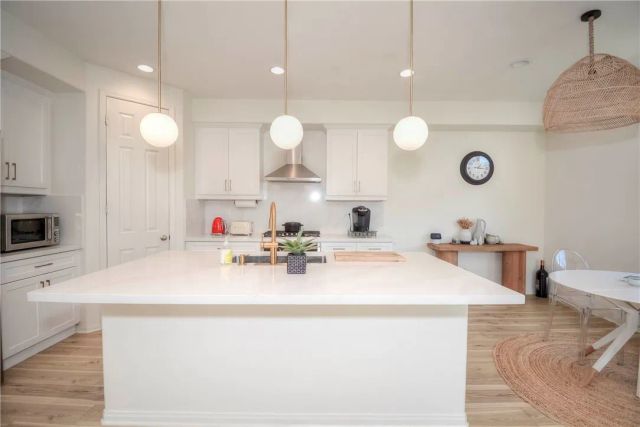 24218 Hillcrest, Corona, CA 92883