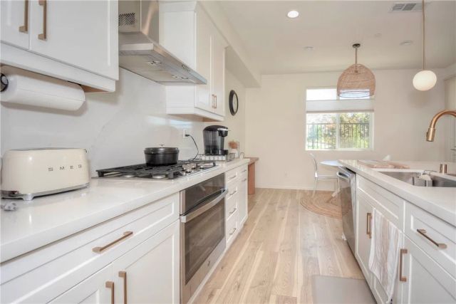 24218 Hillcrest, Corona, CA 92883