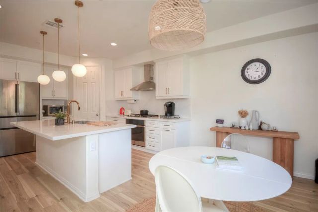 24218 Hillcrest, Corona, CA 92883
