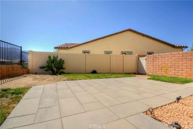 24218 Hillcrest, Corona, CA 92883