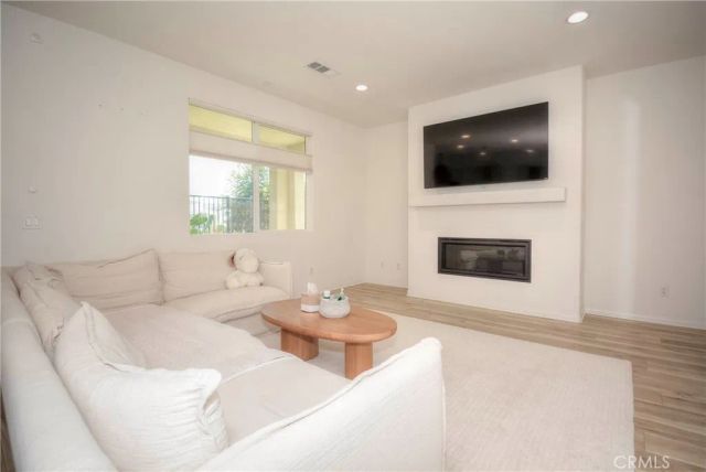 24218 Hillcrest, Corona, CA 92883
