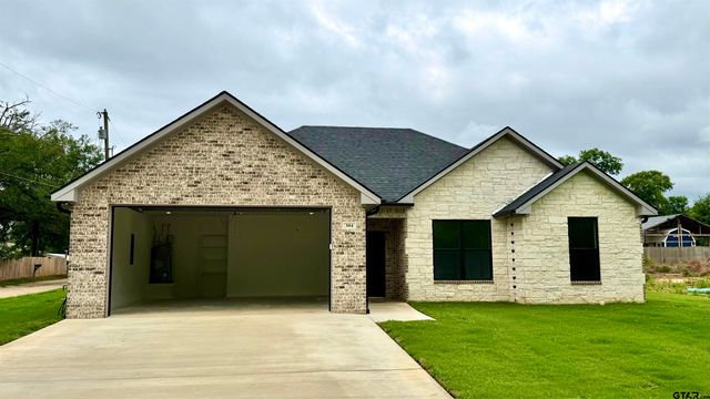304 S. Bradford St, Arp, TX 75750