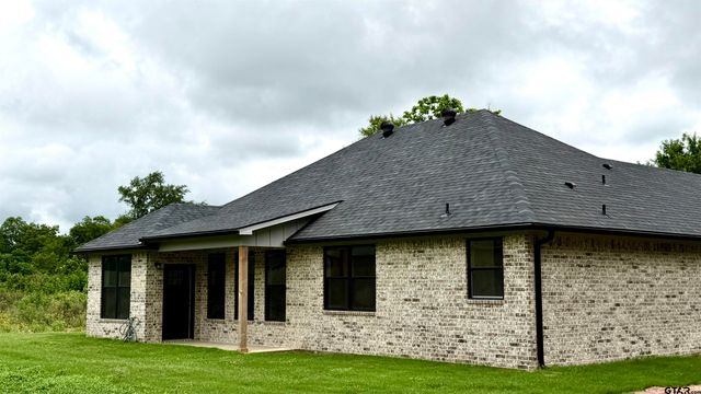 304 S. Bradford St, Arp, TX 75750