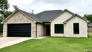 304 S. Bradford St, Arp, TX 75750