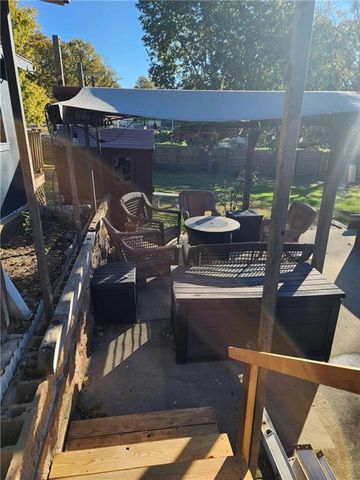 307 N 14th Street, Savannah, MO 64485