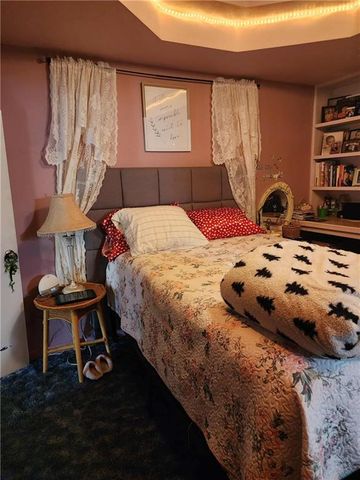 307 N 14th Street, Savannah, MO 64485