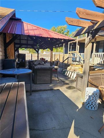 307 N 14th Street, Savannah, MO 64485