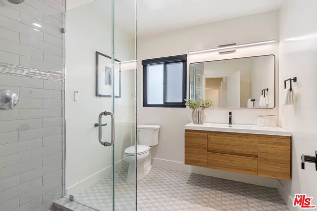 11346 Thurston Place, Los Angeles, CA 90049