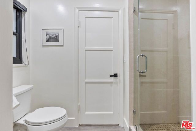 11346 Thurston Place, Los Angeles, CA 90049