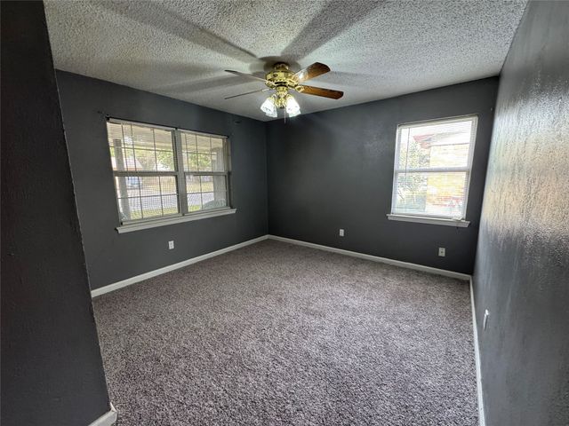 721 Thompson Drive, Saginaw, TX 76179