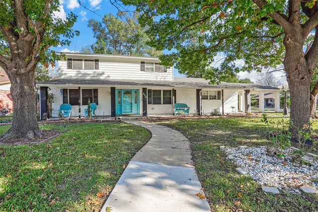 721 Thompson Drive, Saginaw, TX 76179