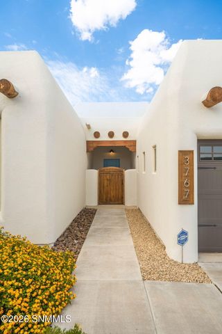 3767 Archangel Avenue, Las Cruces, NM 88012