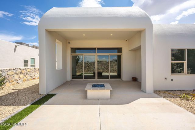3767 Archangel Avenue, Las Cruces, NM 88012